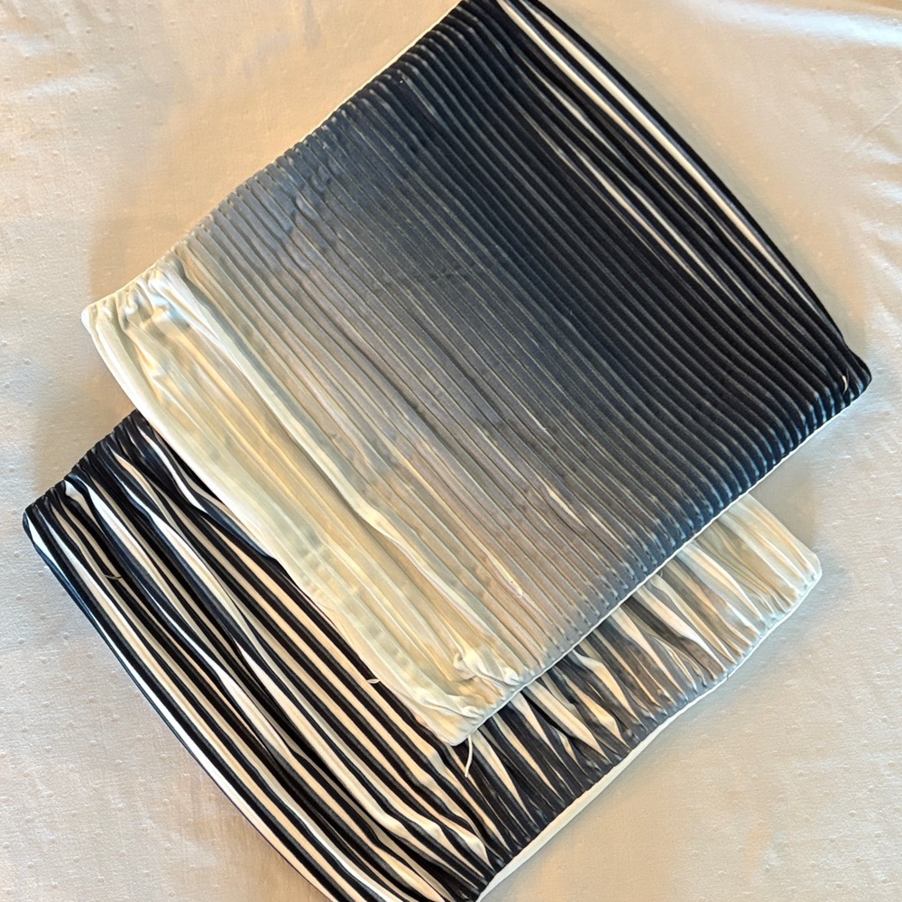 Pleated Pillow Covers 20 x 20